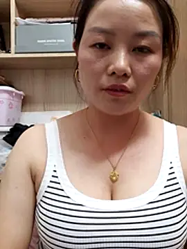 Snapshot of Jennie_dogy chatting on 06/26/26, 01:06 Jennie dogy online show from 06/26/26, 01:06