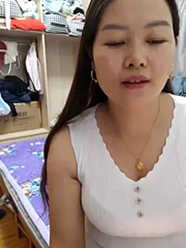 Jennie dogy online show from 04/23/26, 06:31