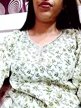 Snapshot of komalsharma99 chatting on 06/15/26, 03:12 komalsharma99 online show from 06/15/26, 03:12