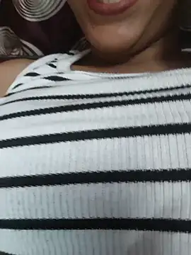 Snapshot of komalsharma99 chatting on 05/30/26, 06:13 komalsharma99 online show from 05/30/26, 06:13