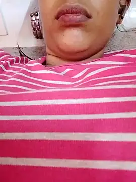 Snapshot of komalsharma99 chatting on 06/14/26, 10:05 komalsharma99 online show from 06/14/26, 10:05