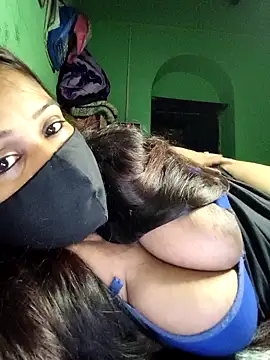 V-Hot-Suity online show from 03/28/26, 11:50