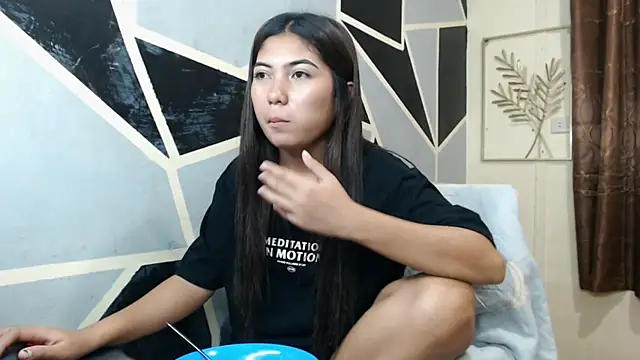 Jam morena  online show from 04/13/26, 04:22