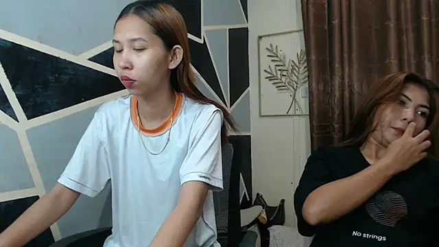 Snapshot of Charming_lexi chatting on 05/27/26, 11:06 Charming lexi online show from 05/27/26, 11:06