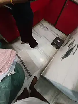 Snapshot of x_couple2 chatting on 02/14/26, 01:44 x couple2 online show from 02/14/26, 01:44