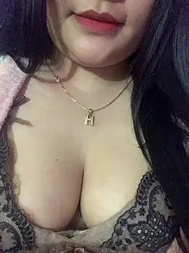 Snapshot of Violet_pusy chatting on 02/07/26, 12:24 Violet pusy online show from 02/07/26, 12:24