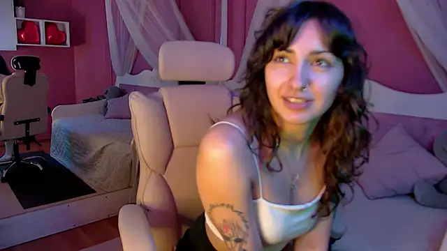 AngelaCox online show from 05/13/26, 06:31