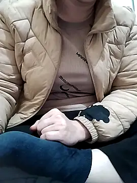 LiilyZi online show from 02/26/26, 12:54