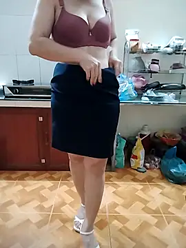 LiilyZi online show from 03/12/26, 06:56