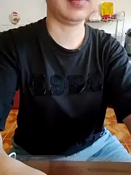 LiilyZi online show from 05/14/26, 01:02