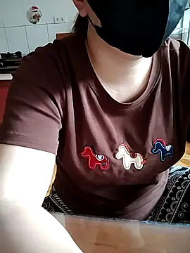 LiilyZi online show from 04/03/26, 07:15