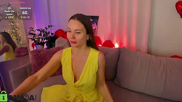 Katrina Jones  online show from 02/18/26, 03:26