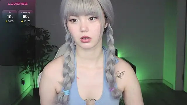 Snapshot of PONKY_PINKY chatting on 04/21/26, 02:03 PONKY PINKY online show from 04/21/26, 02:03