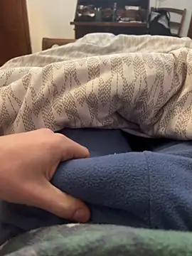 Snapshot of simo232323 chatting on 02/04/26, 11:38 simo232323 online show from 02/04/26, 11:38