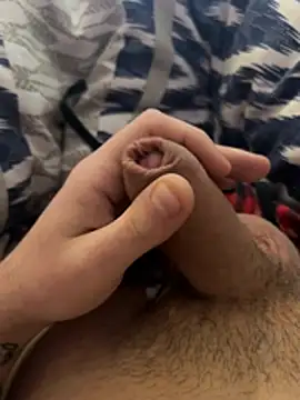 Snapshot of simo232323 chatting on 02/24/26, 03:13 simo232323 online show from 02/24/26, 03:13