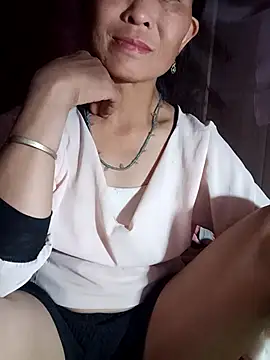 witch-xx online show from 04/14/26, 11:48