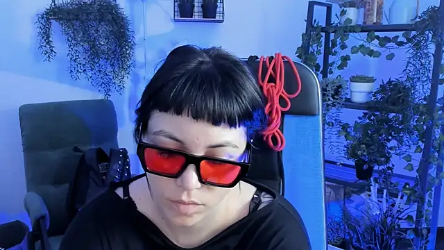 Snapshot of NeoGeisha chatting on 05/18/26, 01:16 NeoGeisha online show from 05/18/26, 01:16