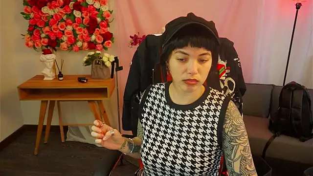 NeoGeisha online show from 04/08/26, 01:23