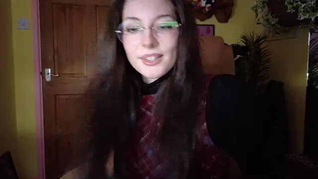 Snapshot of meesey chatting on 02/16/26, 04:05 meesey online show from 02/16/26, 04:05