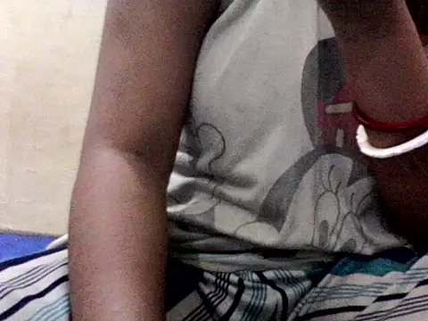 Janvi-Loves online show from 04/28/26, 12:20