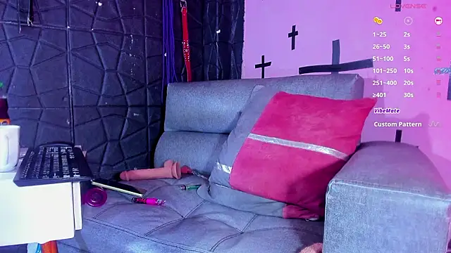 Snapshot of hottie_cristall chatting on 02/11/26, 01:33 hottie cristall online show from 02/11/26, 01:33