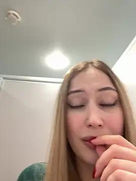 blonde exe online show from 04/29/26, 05:30