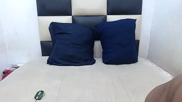 Snapshot of MatureTemptress chatting on 03/12/26, 05:28 MatureTemptress online show from 03/12/26, 05:28