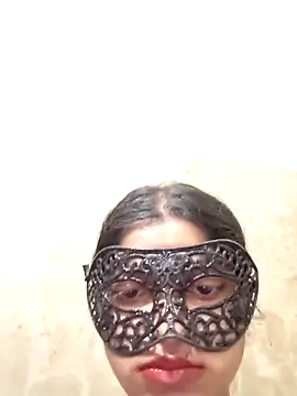 Heena rani online show from 04/13/26, 03:38