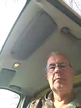 Snapshot of Thomas7070 chatting on 03/07/26, 12:32 Thomas7070 online show from 03/07/26, 12:32