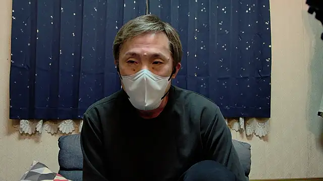 renrenta 77 online show from 03/03/26, 12:45