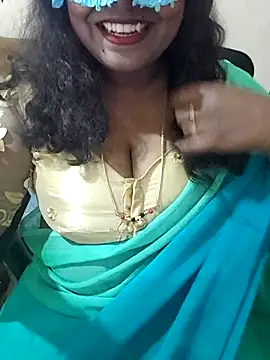 Snapshot of Archana_achu143 chatting on 02/15/26, 07:31 Archana achu143 online show from 02/15/26, 07:31