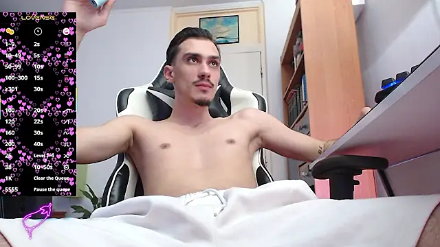 Snapshot of silasluxor chatting on 02/10/26, 09:30 silasluxor online show from 02/10/26, 09:30