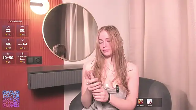 RowenaIanniello online show from 03/25/26, 11:03