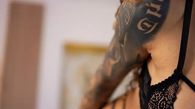 Snapshot of ExoticTala chatting on 02/20/26, 10:06 ExoticTala online show from 02/20/26, 10:06