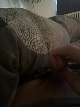 ManuelCervantes1972 online show from 04/15/26, 05:24