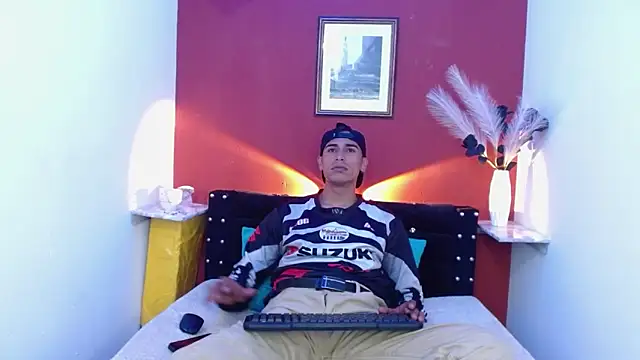 Andrey santamaria online show from 03/05/26, 03:58