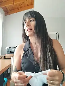 Lyonette reading1 online show from 06/02/26, 03:45
