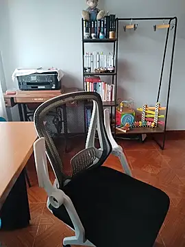 Lyonette reading1 online show from 04/06/26, 03:13