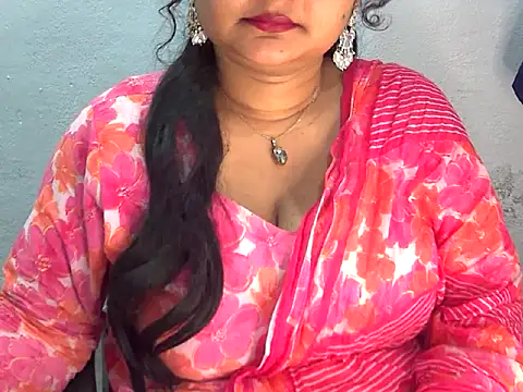 Saniya K2 online show from 04/27/26, 03:43