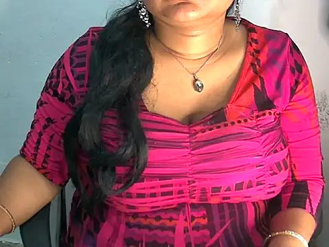 Saniya K2 online show from 04/18/26, 07:07