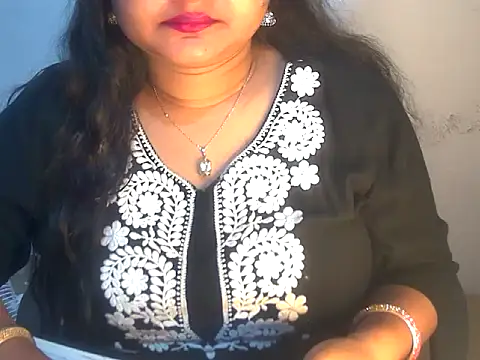 Snapshot of Saniya_K2 chatting on 02/07/26, 06:38 Saniya K2 online show from 02/07/26, 06:38