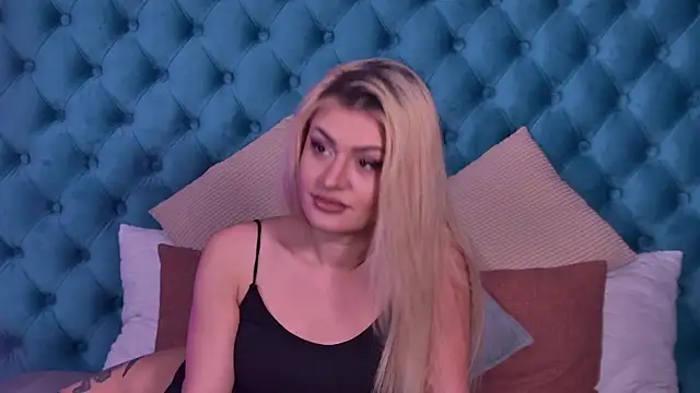 Snapshot of NayaBliss chatting on 02/23/26, 02:39 NayaBliss online show from 02/23/26, 02:39