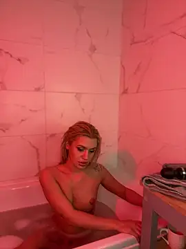 NayaBliss online show from 04/15/26, 07:58