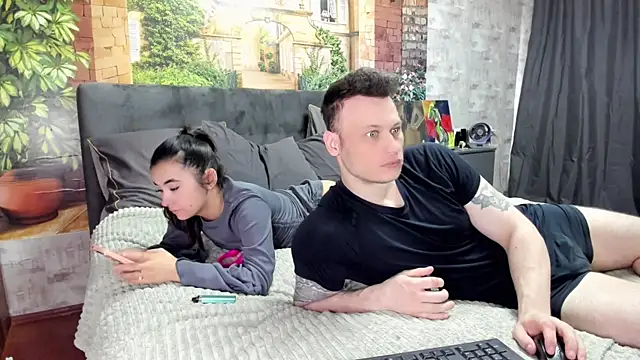  littleangie  online show from 05/18/26, 12:55
