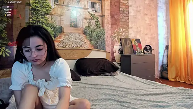  littleangie  online show from 04/02/26, 01:46