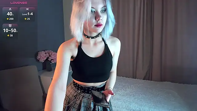 GoldenLenarz online show from 03/30/26, 11:01