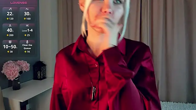 GoldenLenarz online show from 03/03/26, 11:06