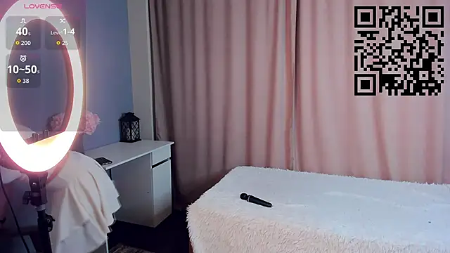 GoldenLenarz online show from 04/13/26, 11:03