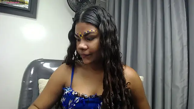 yaazhinii online show from 03/26/26, 12:14