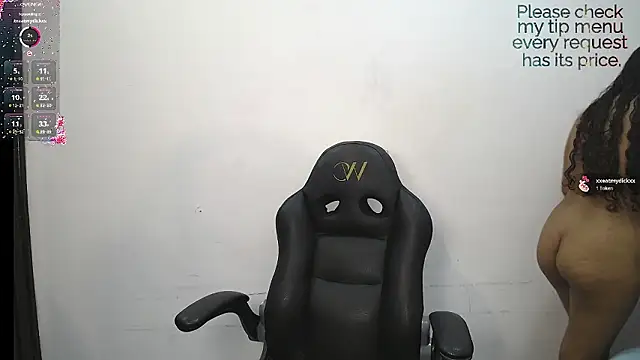 yaazhinii online show from 03/09/26, 11:58